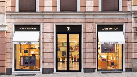 Louis Vuitton Genova Store in Genova, Italy 